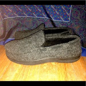 Men’s Dearfoams Memory Foam Slippers